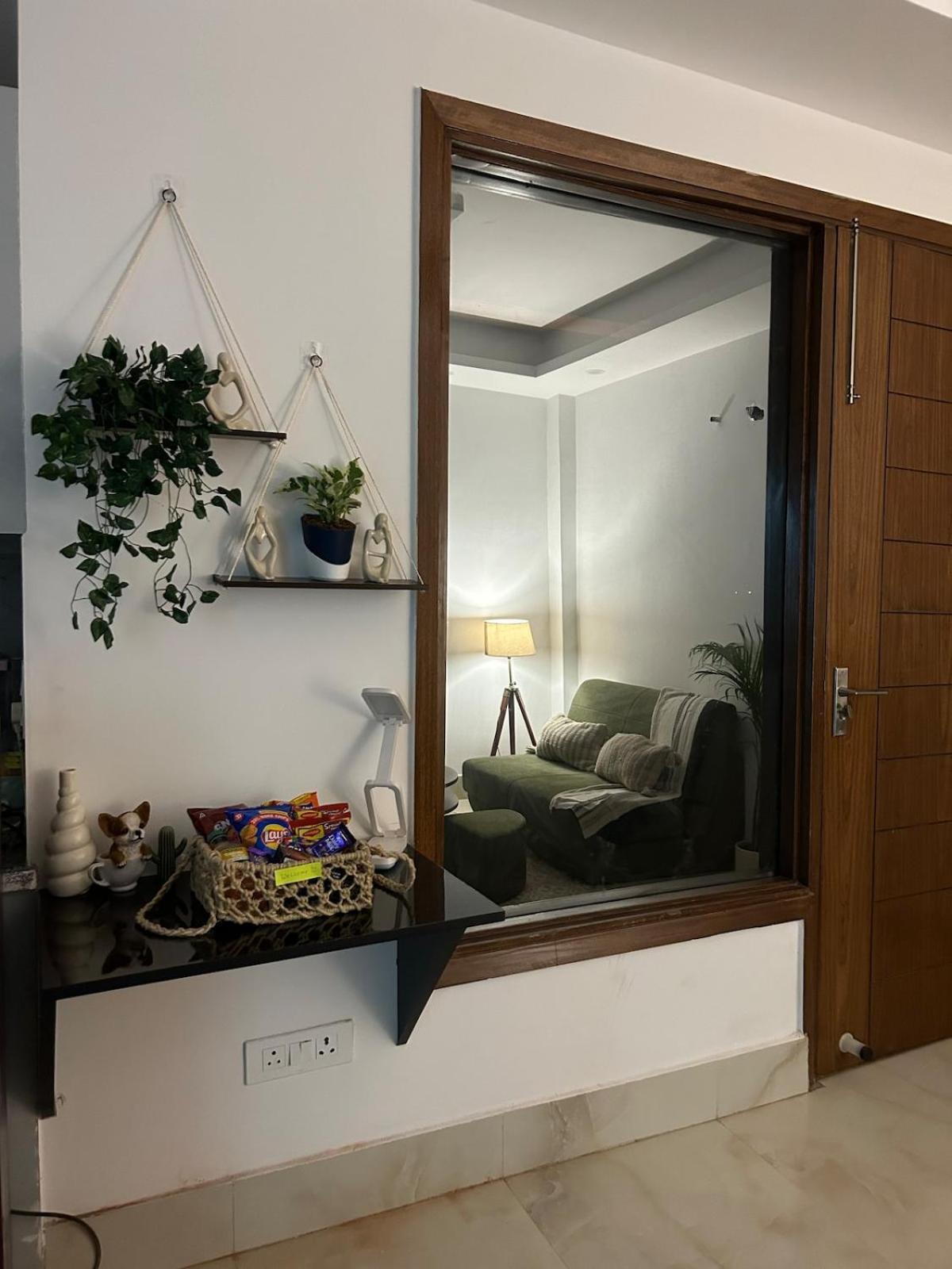Apartment House Of Solace At Saket 2bhk Big Terrace *