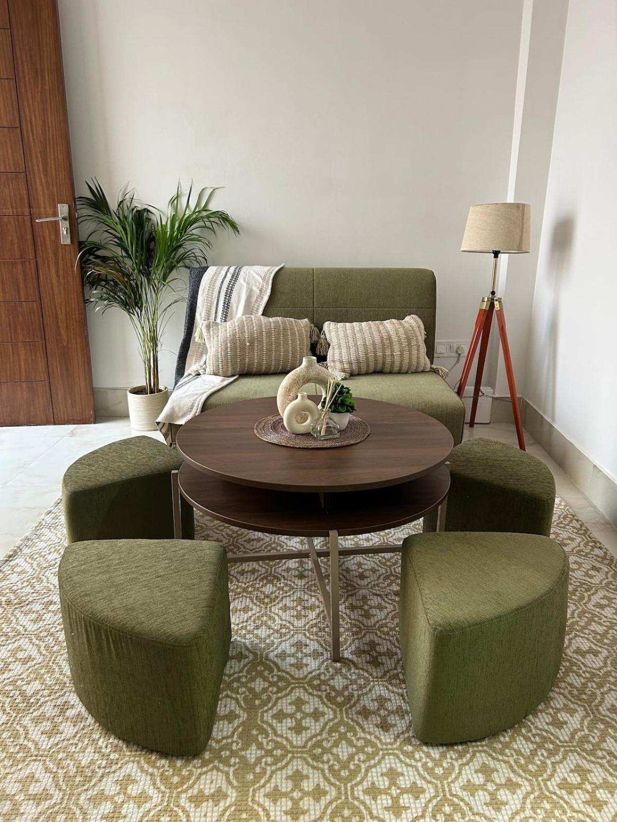 House Of Solace At Saket 2bhk Big Terrace * New Delhi